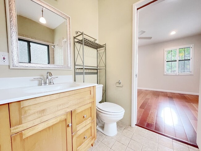 Building Photo - Pet Friendly Kailua Home with Pool, Waterf...