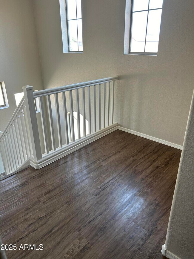 Building Photo - 4210 S 62nd Ln