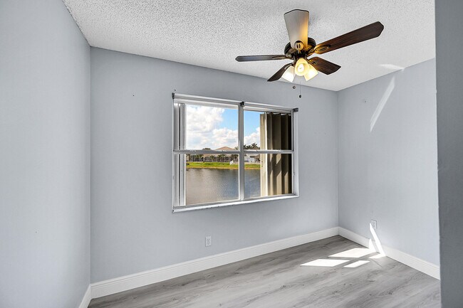 Building Photo - 7306 Michigan Isle Rd