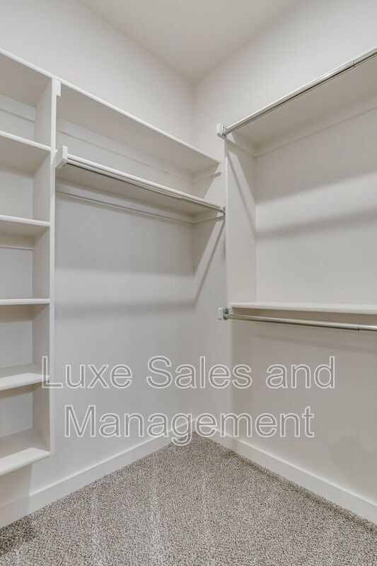 Building Photo - 8329 NW 163rd Ter