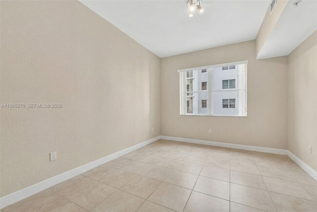 Building Photo - 1830 Radius Dr