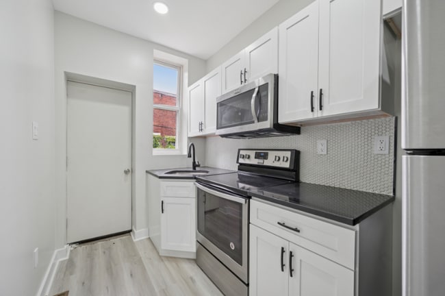 Building Photo - 6044 Allman St