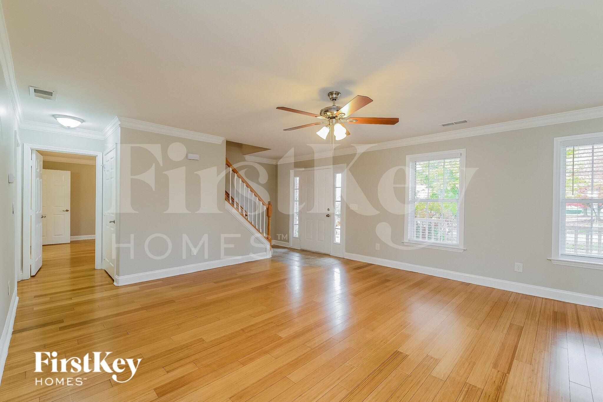 Building Photo - 5819 Willowdale Dr