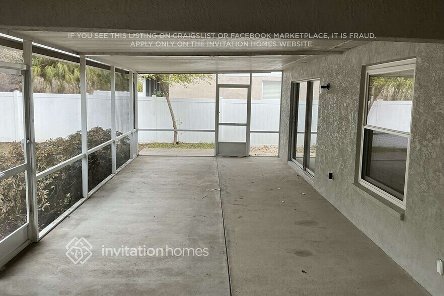 Building Photo - 9611 Wydella St