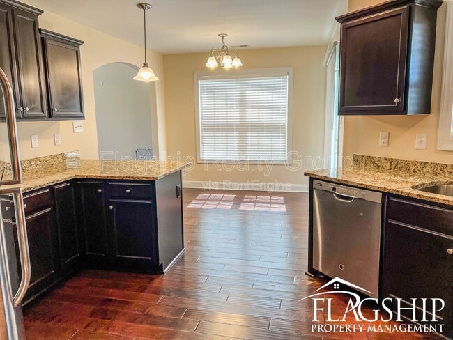 Building Photo - 118 Quail Hollow Dr