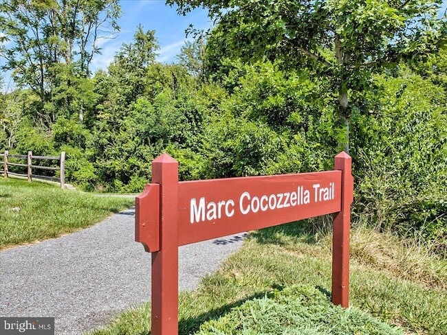 Building Photo - 22739 Tate St