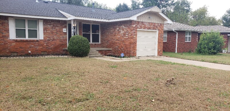 Primary Photo - 1842 NE 48th St