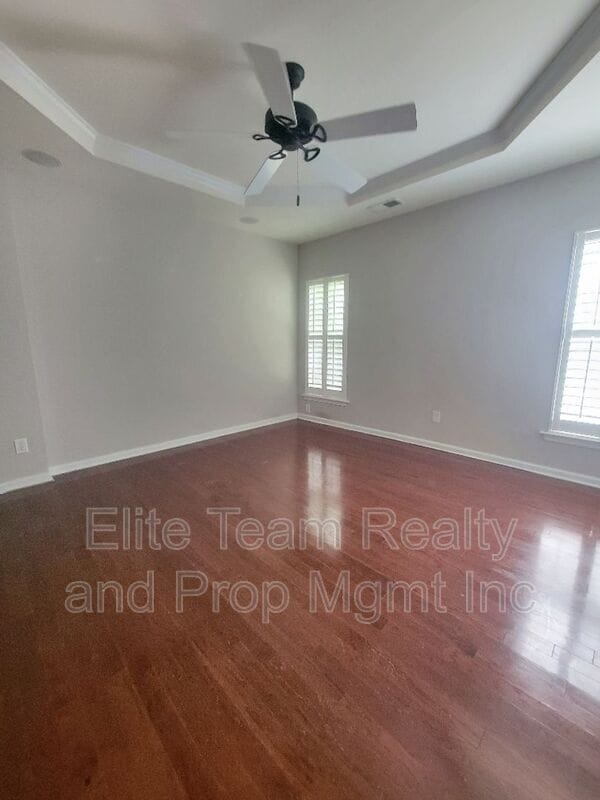 Building Photo - 2339 Whitford Ln
