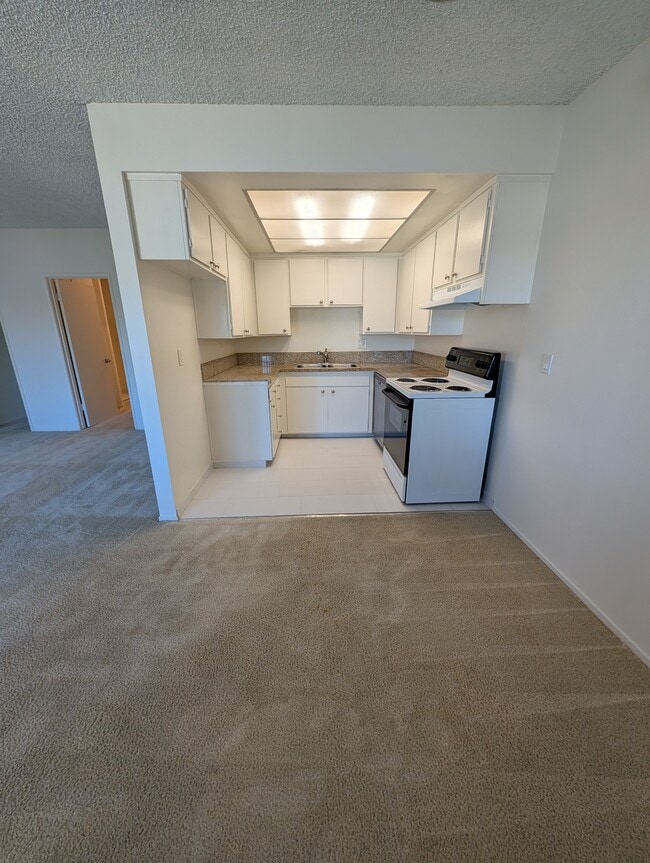 Kitchen - 2960 W 235th St