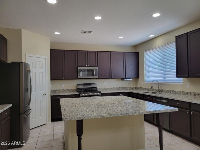 Building Photo - 1446 S Corrine Dr