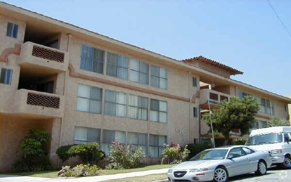 Primary Photo - Taylor Cove Apartments