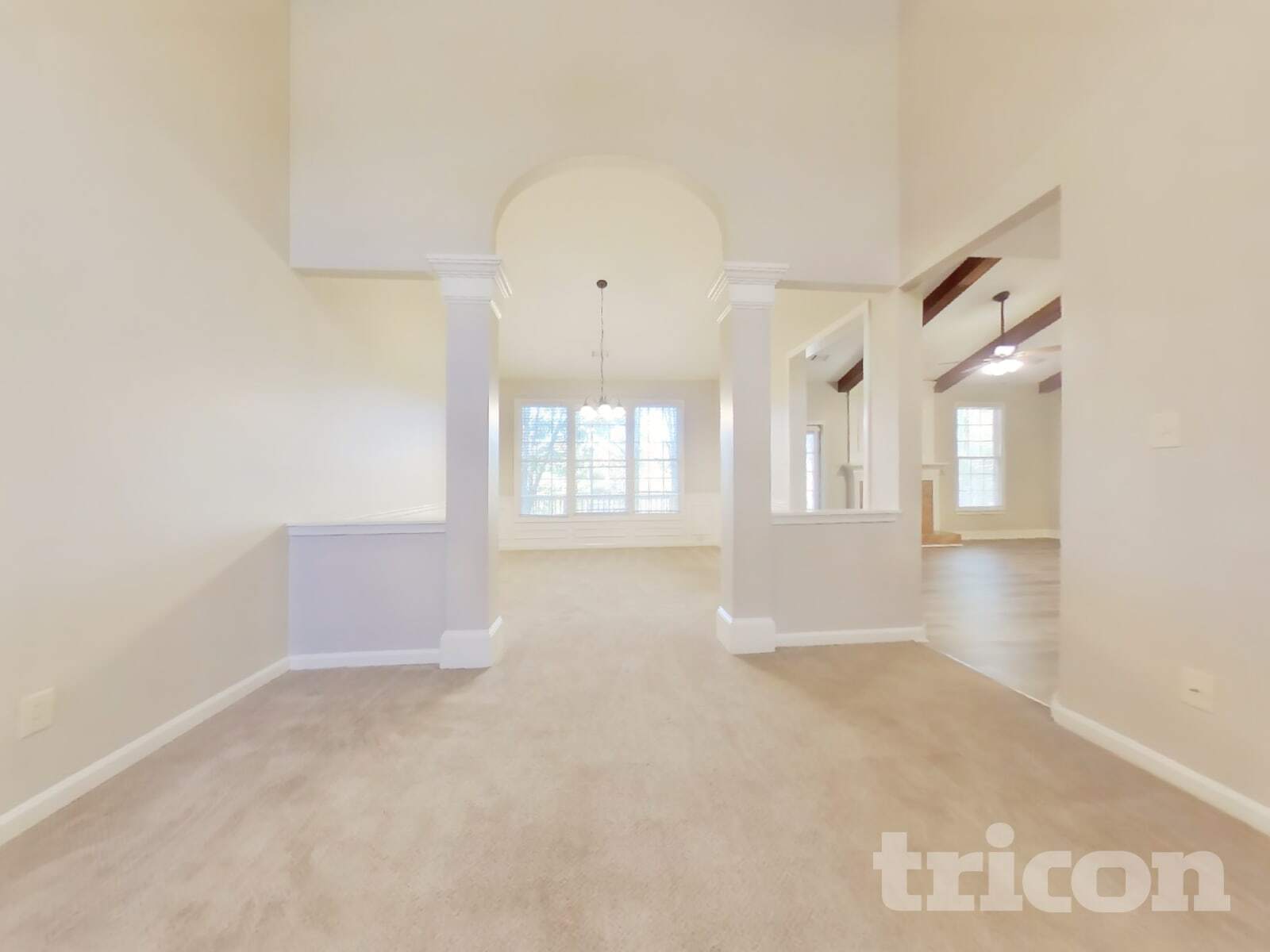 Building Photo - 1017 Chatsworth Ln