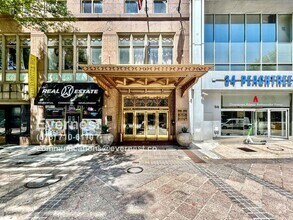 Building Photo - Cozy 1-Bedroom Condo with Convenient Acces...