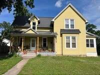 Building Photo - 2307 4th St
