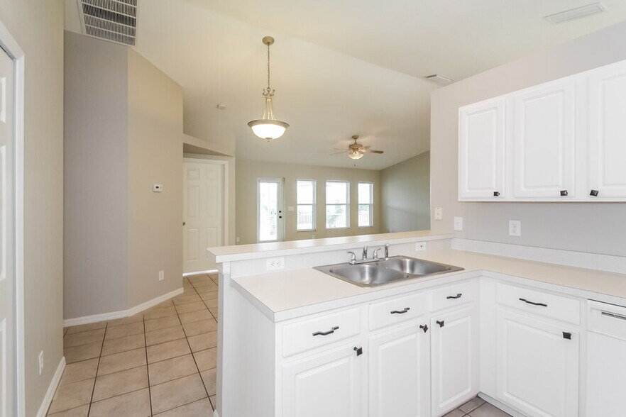 Building Photo - 4213 Berkeley Dr