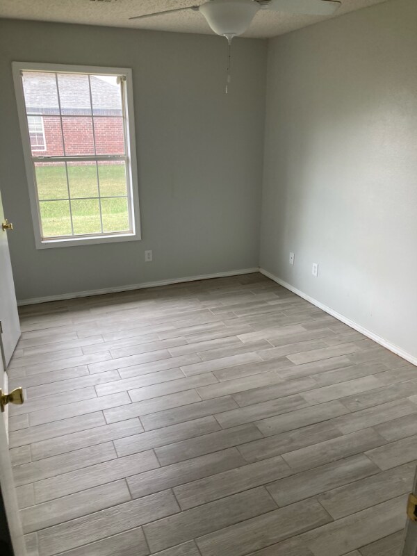 Building Photo - 605 Methodist Ave