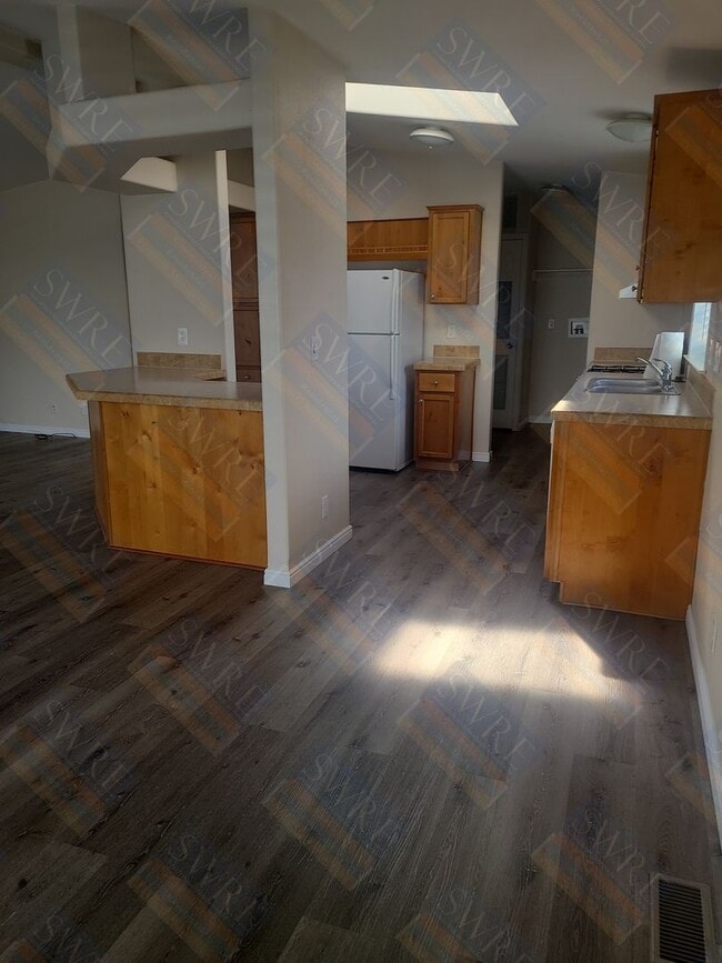 Building Photo - Available Now! Call our office today to sc...