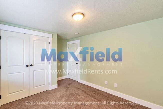 Building Photo - Traverse Mountain View Home