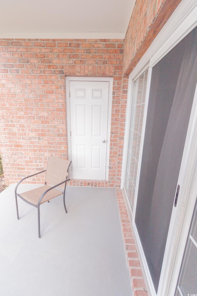 Building Photo - 4835 Carnation Cir
