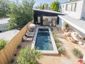 Building Photo - 2107 Mayview Dr