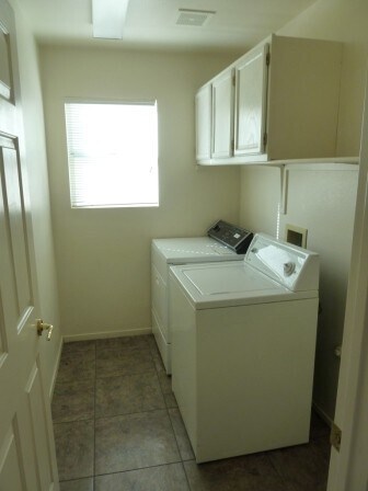 Building Photo - Honey, I’m Home! This Lovely 3 Bedroom, Two-Story Home Is Located In Summerlin.