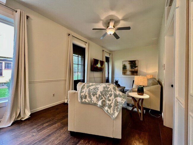 Building Photo - 1 Bd Hide away Historic Dayton, Oh Oregon District