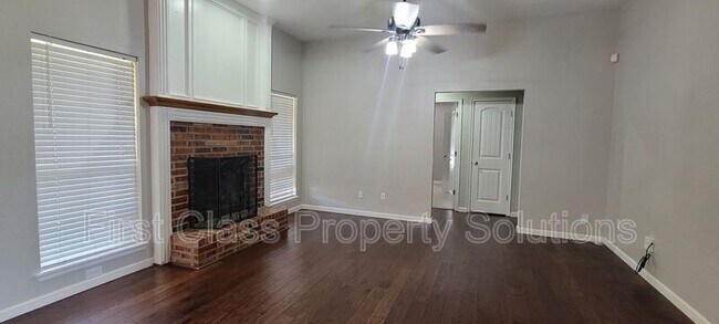Building Photo - 2816 SE 95th St