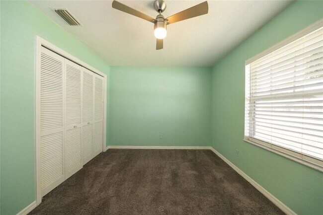 Building Photo - 923 Sand Crest Dr