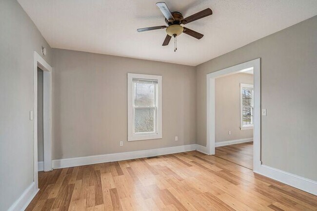 Building Photo - Fantastic, large remodeled 3-bed/1-bath ranch, unfinished basement & partially enclosed yard