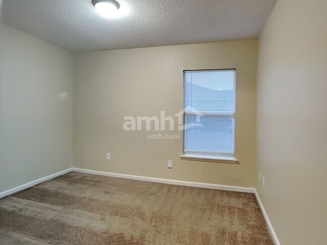 Building Photo - 76298 Long Pond Loop