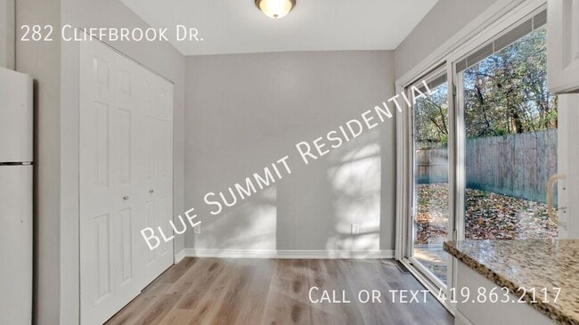 Building Photo - 282 Cliffbrook Dr