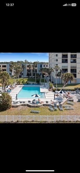 Building Photo - 700 Golden Beach Blvd