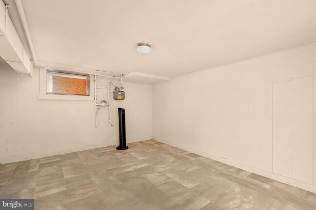 Building Photo - 151 N Potomac St