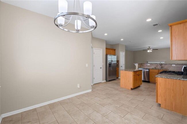 Building Photo - 1346 Dukes Creek Dr