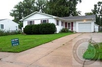Building Photo - 12175 Pedersen Dr
