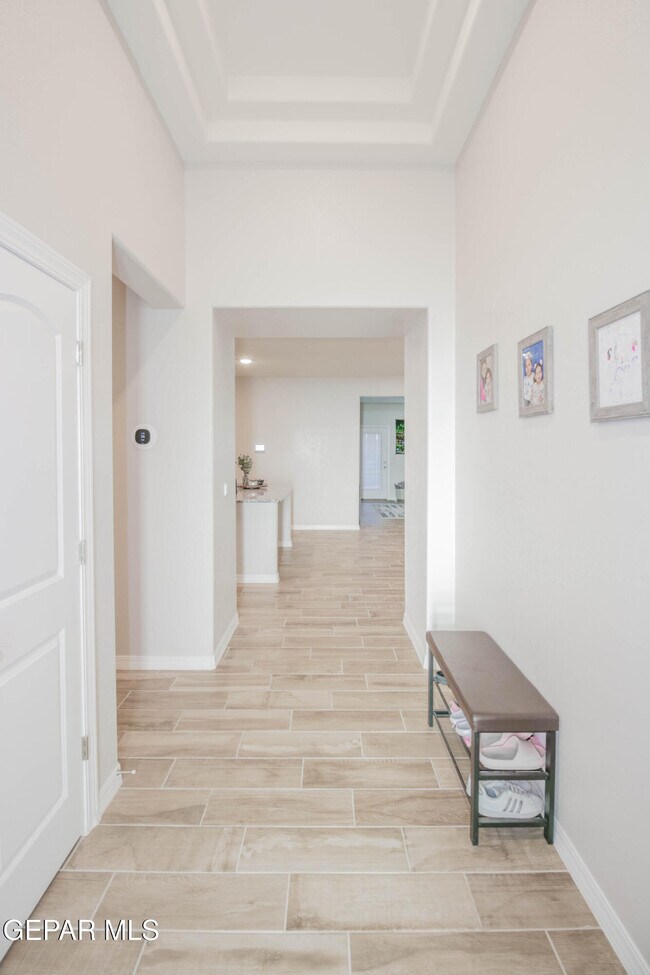 Building Photo - 10716 Drew Pearson Dr