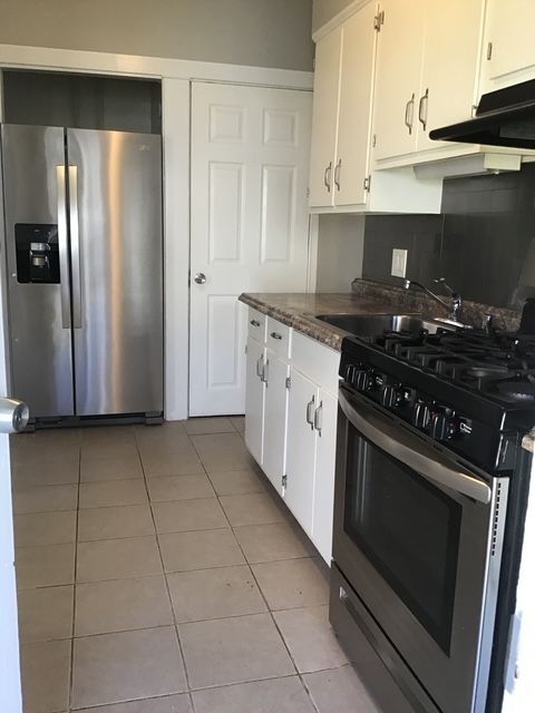 Building Photo - 650 N Mary St