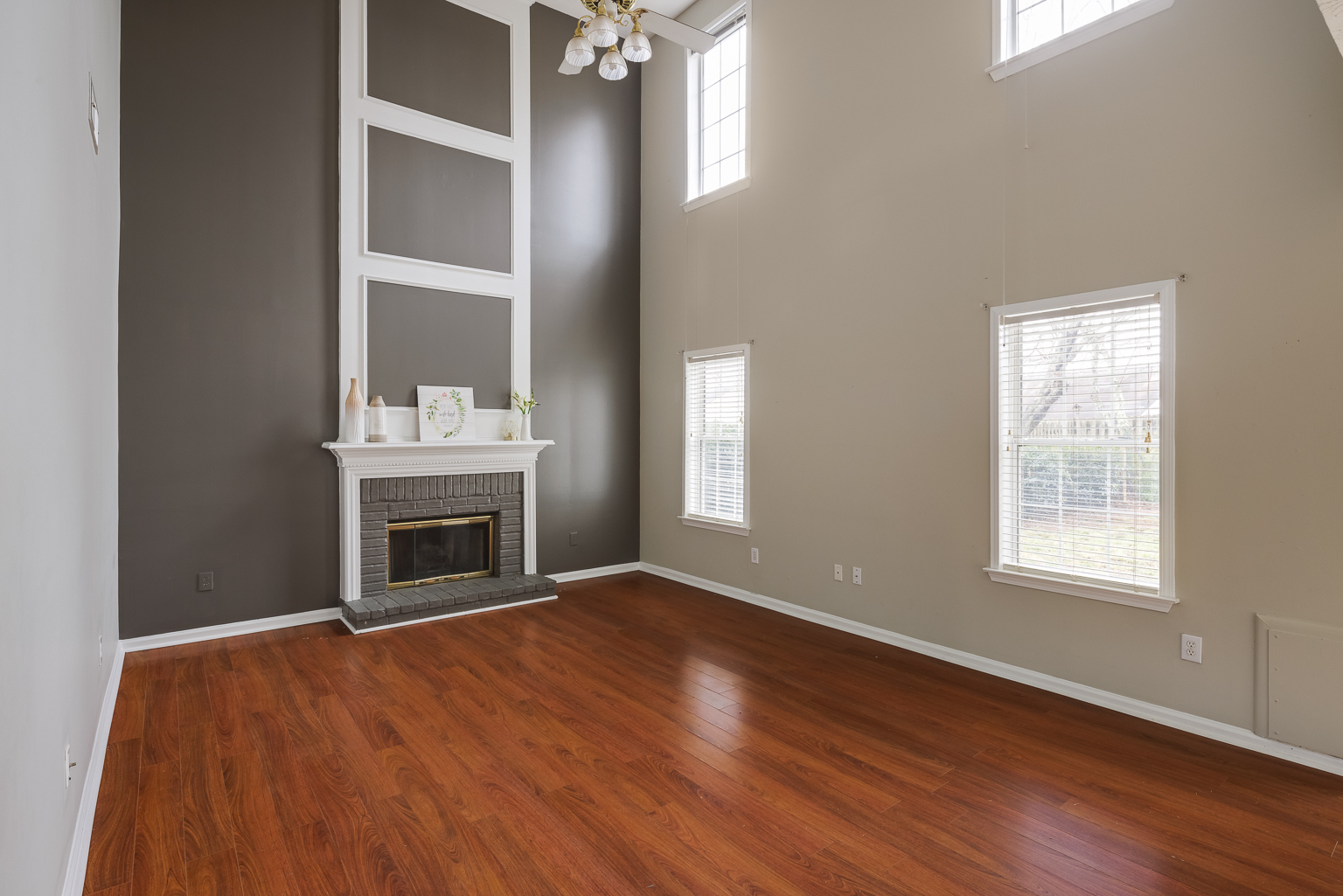 Building Photo - 13005 Crabapple Lake Dr