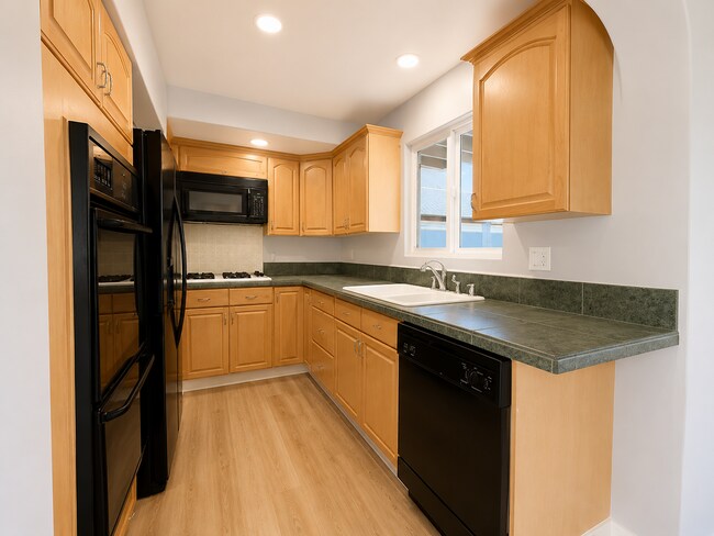 Building Photo - 4727 Redland Dr