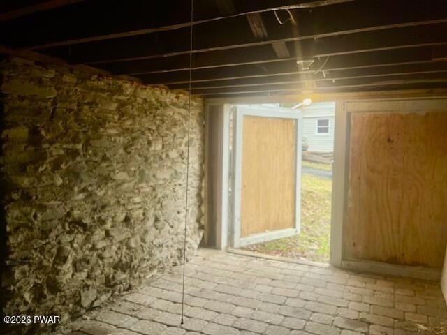 Building Photo - 112 Maurauder Ln