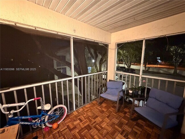 Building Photo - 9103 SW 138th Pl