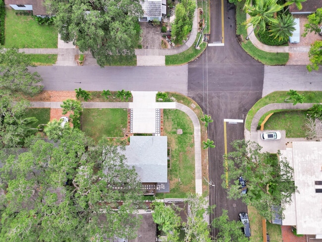 Building Photo - 937 SW 17th St