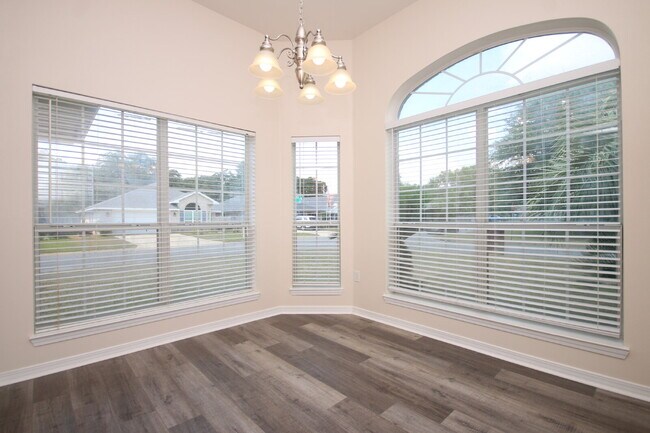 Building Photo - Updated 3BR/2BA Brick Home in Ashley Place...