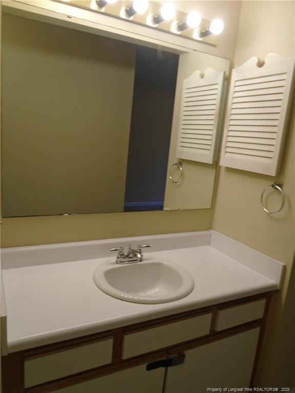 Building Photo - 241 Waterdown Dr