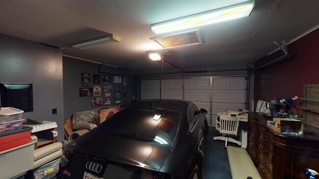 Building Photo - 6616 Piedras Blanco Dr