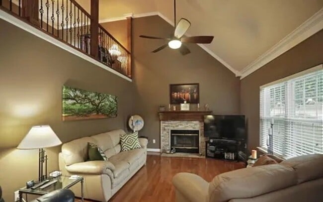 Building Photo - 4701 Shenandoah Dr