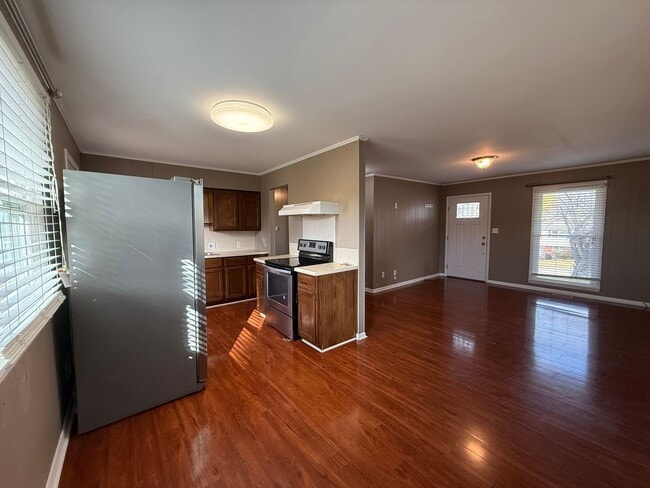 Building Photo - House in Kuttawa