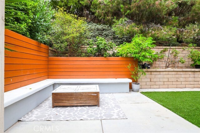 Building Photo - 71 Lavender