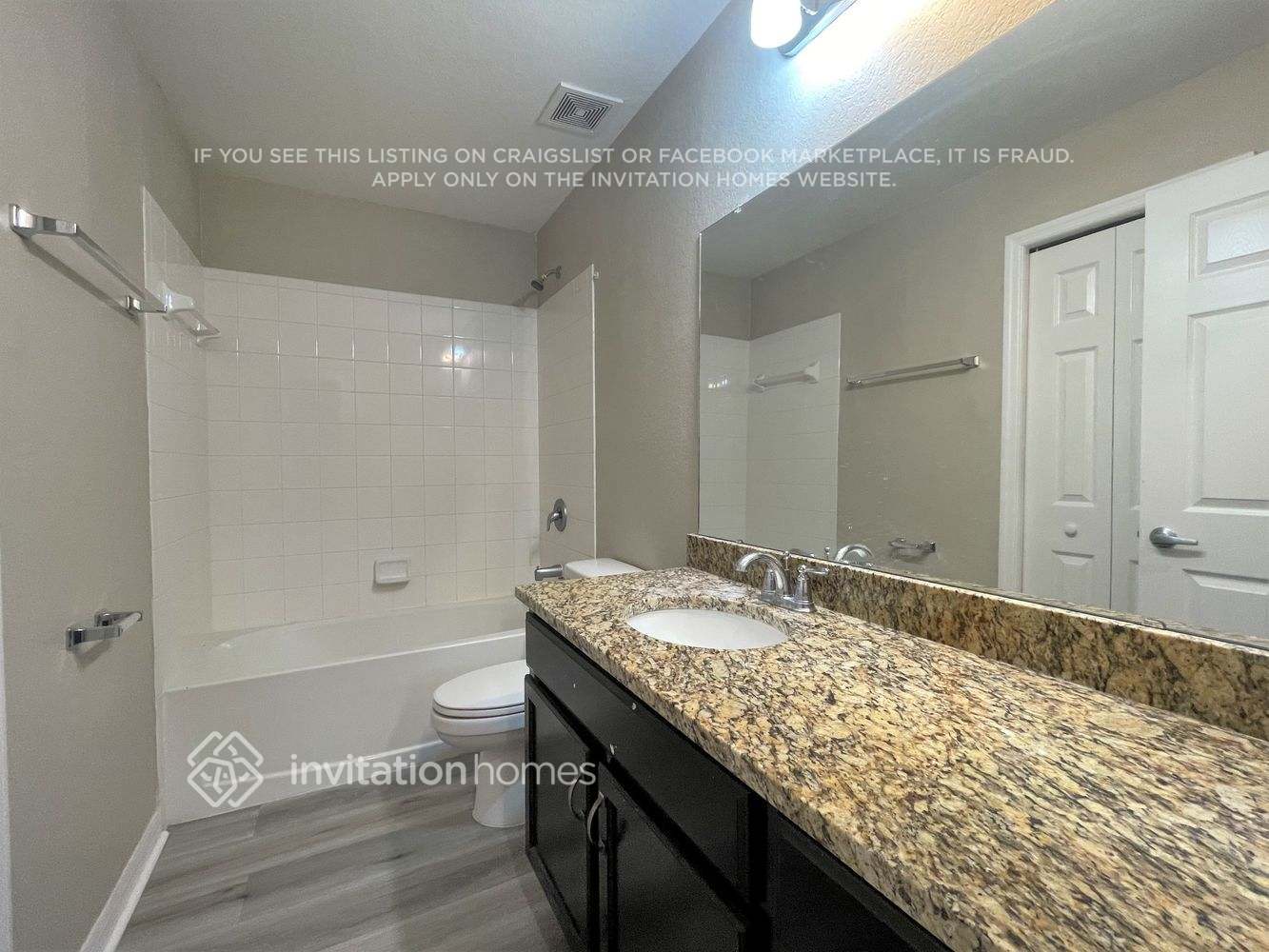 Building Photo - 5120 33rd Ave E