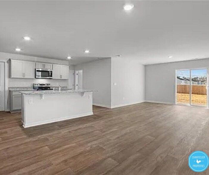 Building Photo - 2140 Monk Dr